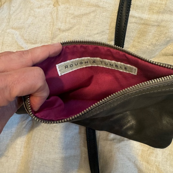 Rough and tumble Alex cases - Picture 6 of 6